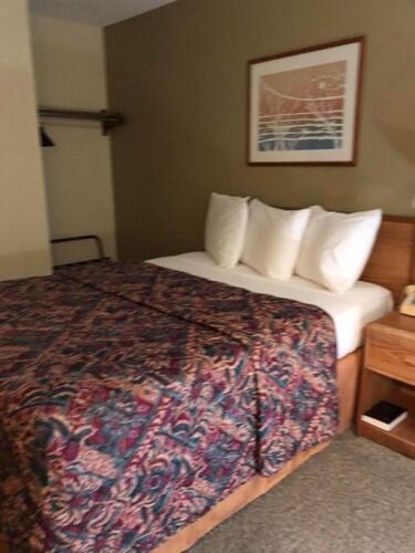 Value Host Marquette Hotel Екстериор снимка